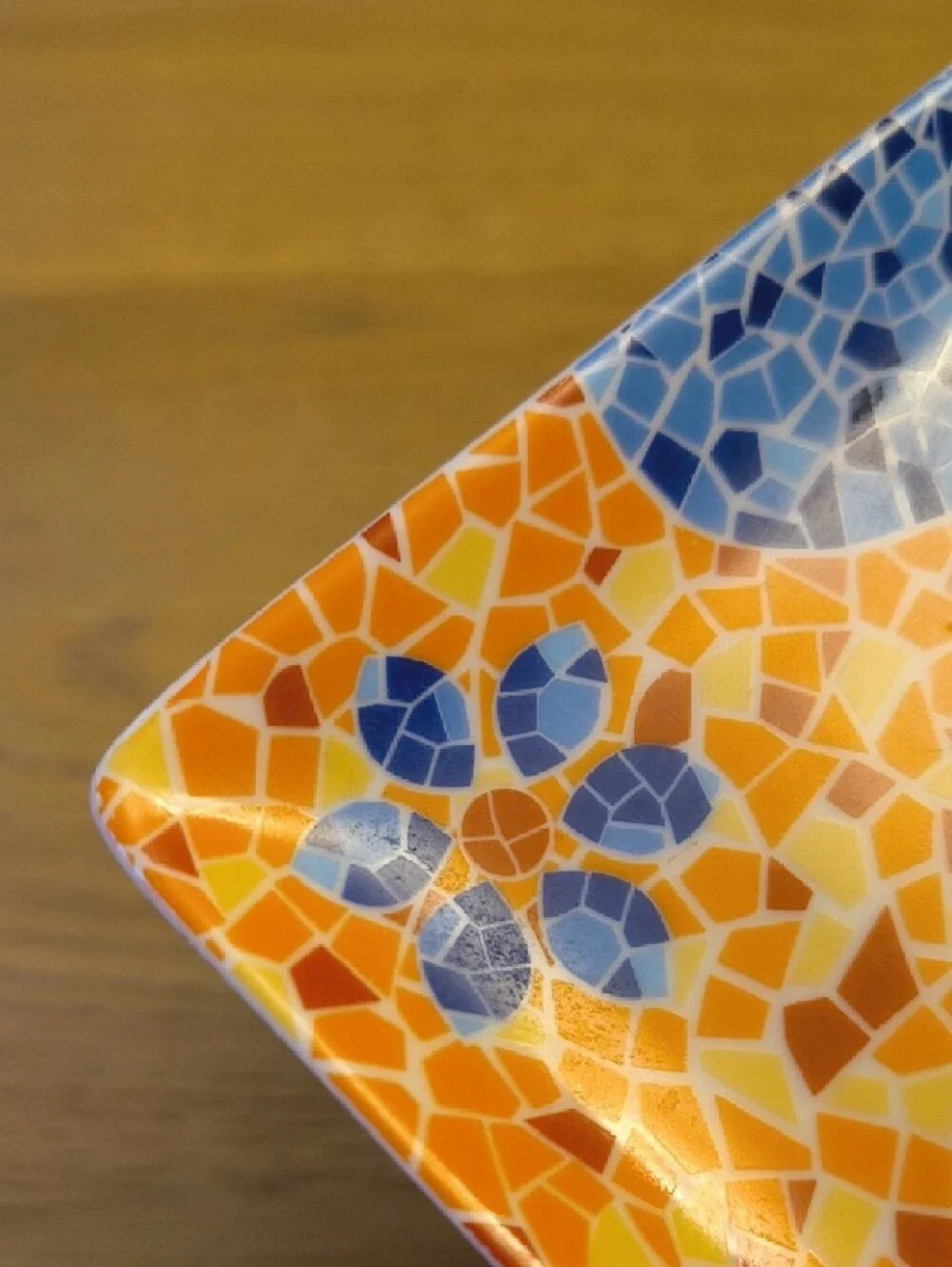 Vintage Antoni Gaudi Barcelona Porcelain Mosaic Trinket Dish - Picture 3 of 11